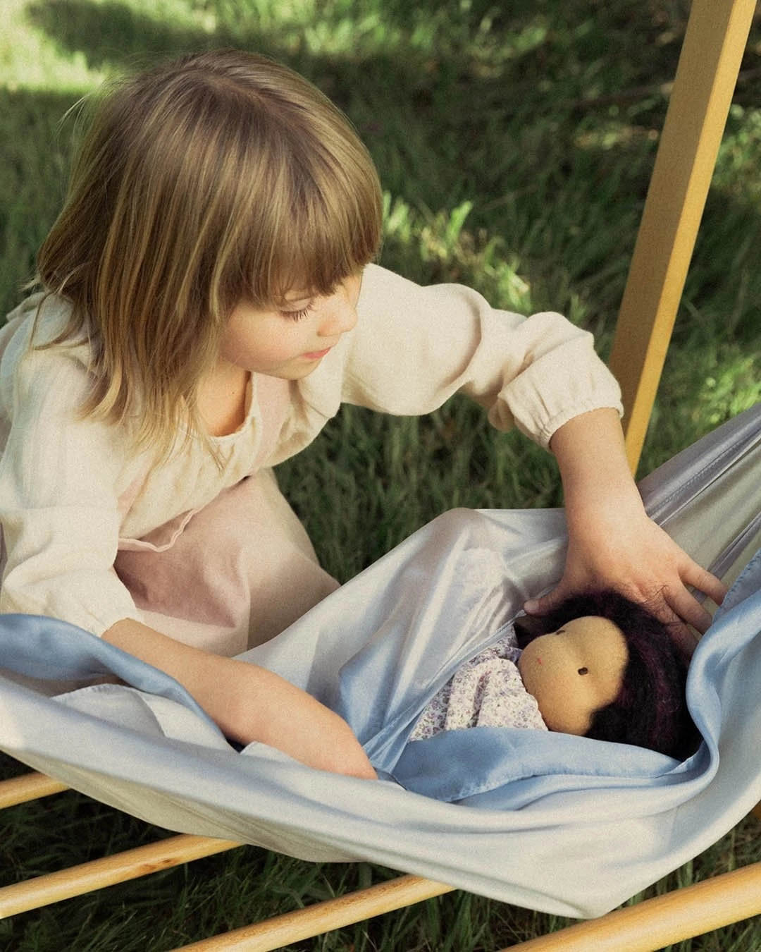 Sarah's Silks Speelzijde Sarah's Silk Earth Playsilk Stone - Afbeelding 3