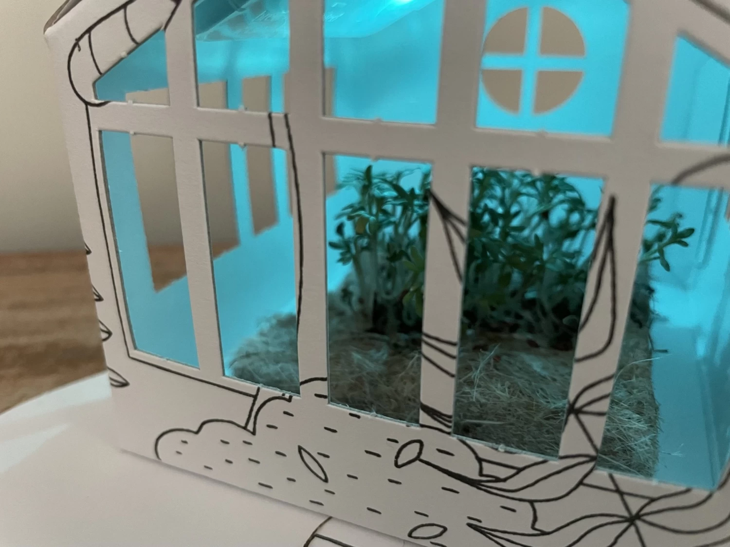 Litogami Zonne-energie Bouwpakketten Litogami Bouwpakket Tuinkas Met Zonnepaneel - Afbeelding 4