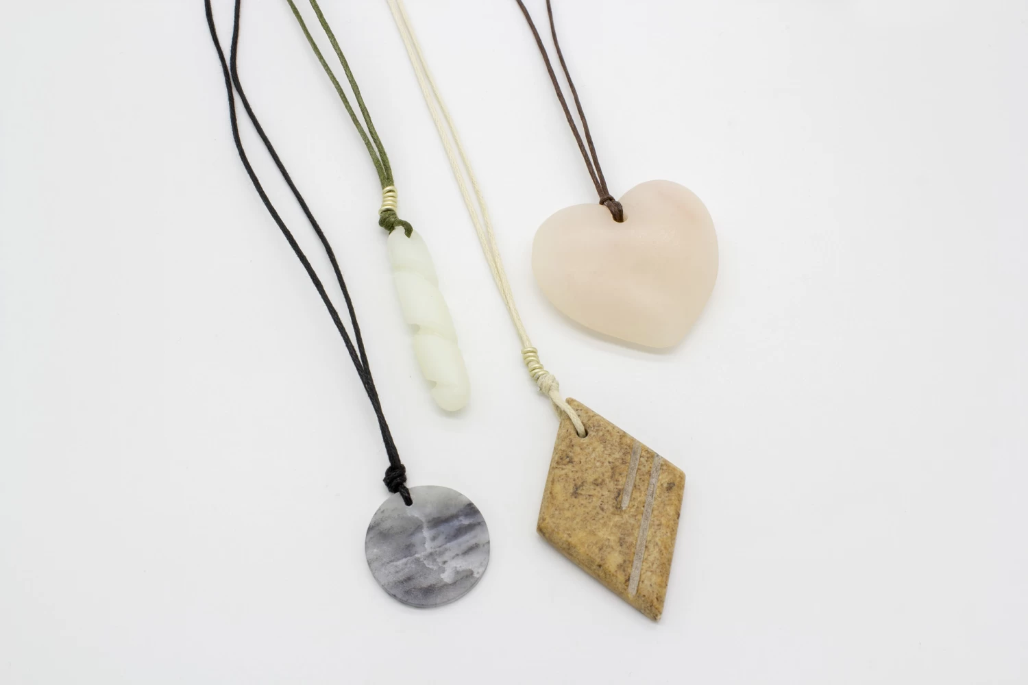 Kunstwerk Kunstwerk Amuletten Set Speksteen - 4 Stuks - Afbeelding 4