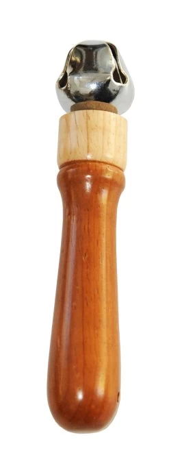 Rattlesnake Van Corvus Toys Rammelaar Met Houten Handvat