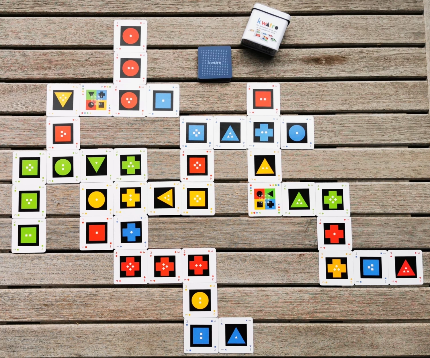 White Goblin Games Spellen Kwatro, Het Fantastische Grote Spel In Een Klein Blikje - Afbeelding 3